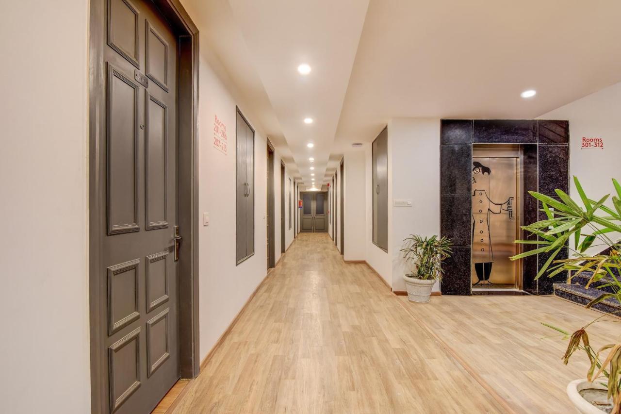 Oyo Townhouse 115 Patel Nagar Hotel Ню Делхи Екстериор снимка